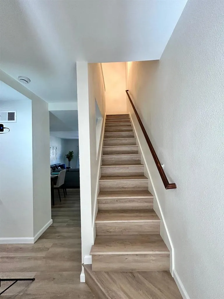 https://cdn.realtyfeed.com/cdn/127/306540289/722bfd2c75dd37c392afa225eadb3b7d.webp