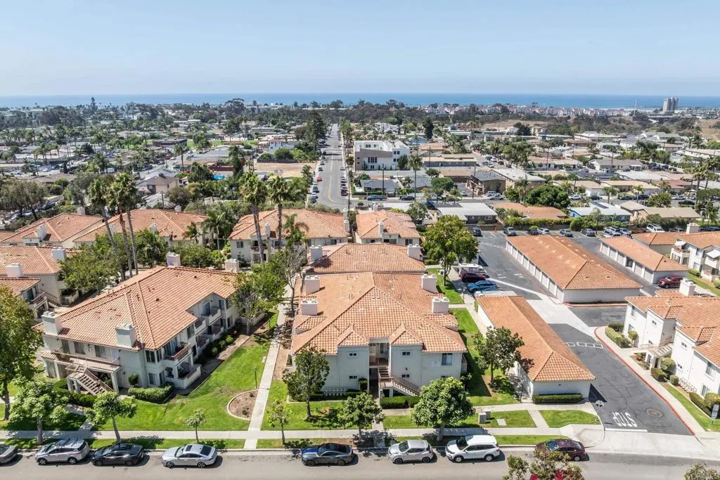 https://cdn.realtyfeed.com/cdn/127/306540296/70a3d70df4a404eee8c5c0f84e76a8c2.webp