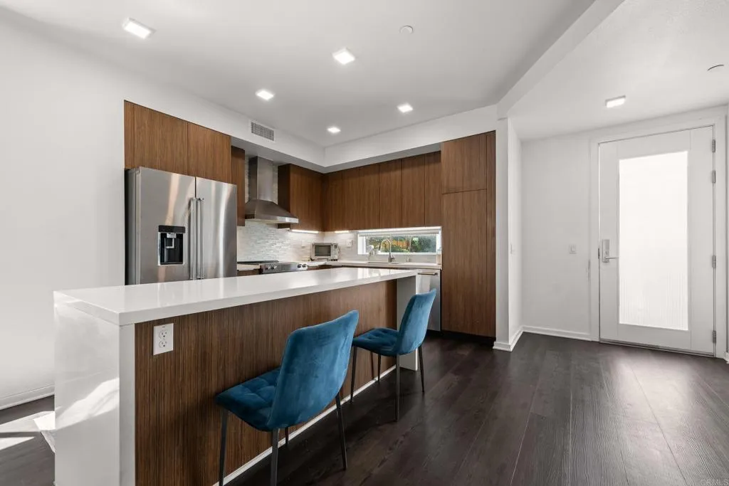 https://cdn.realtyfeed.com/cdn/127/306540330/c3fc35af0ae06ad30f11b78d25644716.webp