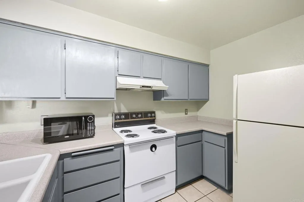 Photo #8: PTP2506930 Listing: Photo #8