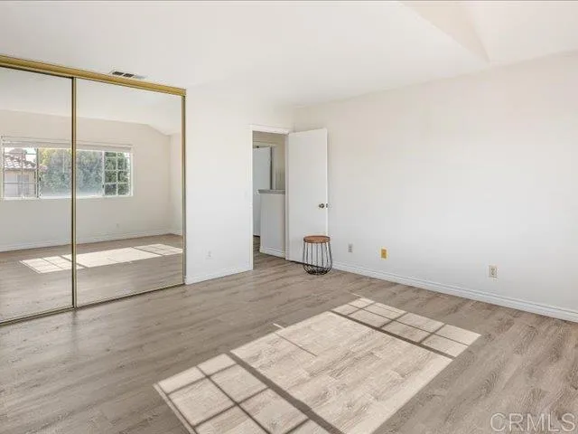 https://cdn.realtyfeed.com/cdn/127/306540481/2ff5b01ffb9678f53a1e5acfb999a5cb.webp