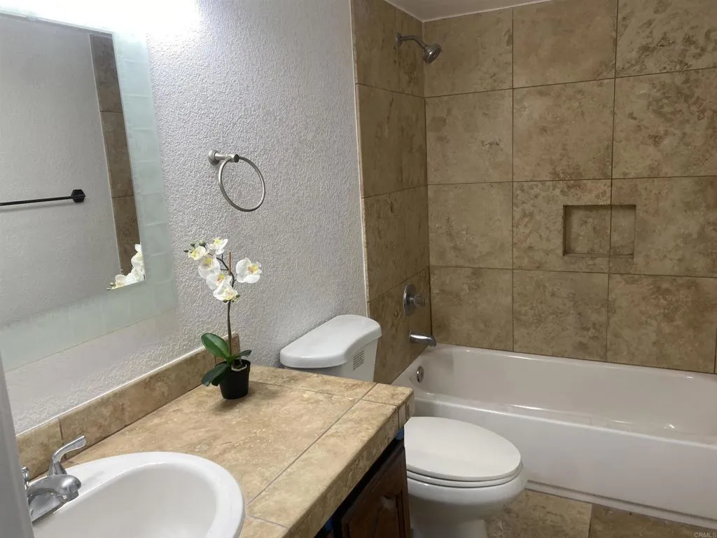 https://cdn.realtyfeed.com/cdn/127/306540490/8f6bac7fb8eff9de6f031d8312c5a020.webp