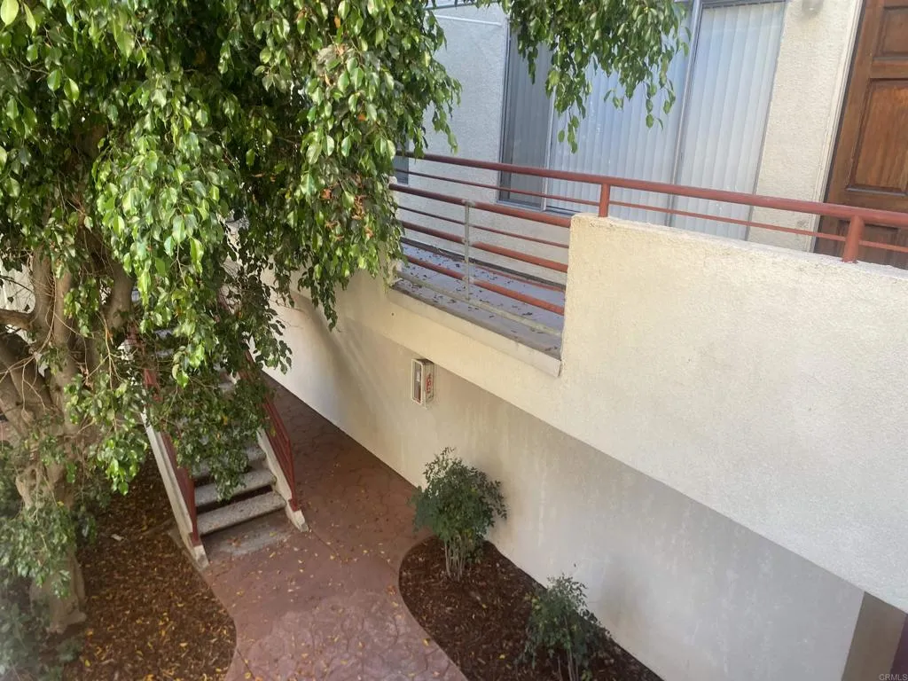 https://cdn.realtyfeed.com/cdn/127/306540490/bcea8767f6d7b1787a31d37e49c614f2.webp