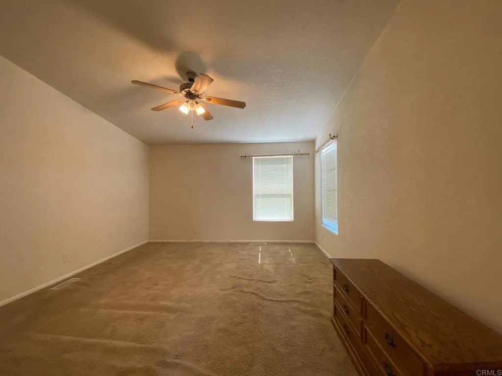 https://cdn.realtyfeed.com/cdn/127/306540532/2f59e66c834a3f859d6c497ef3b4f094.webp