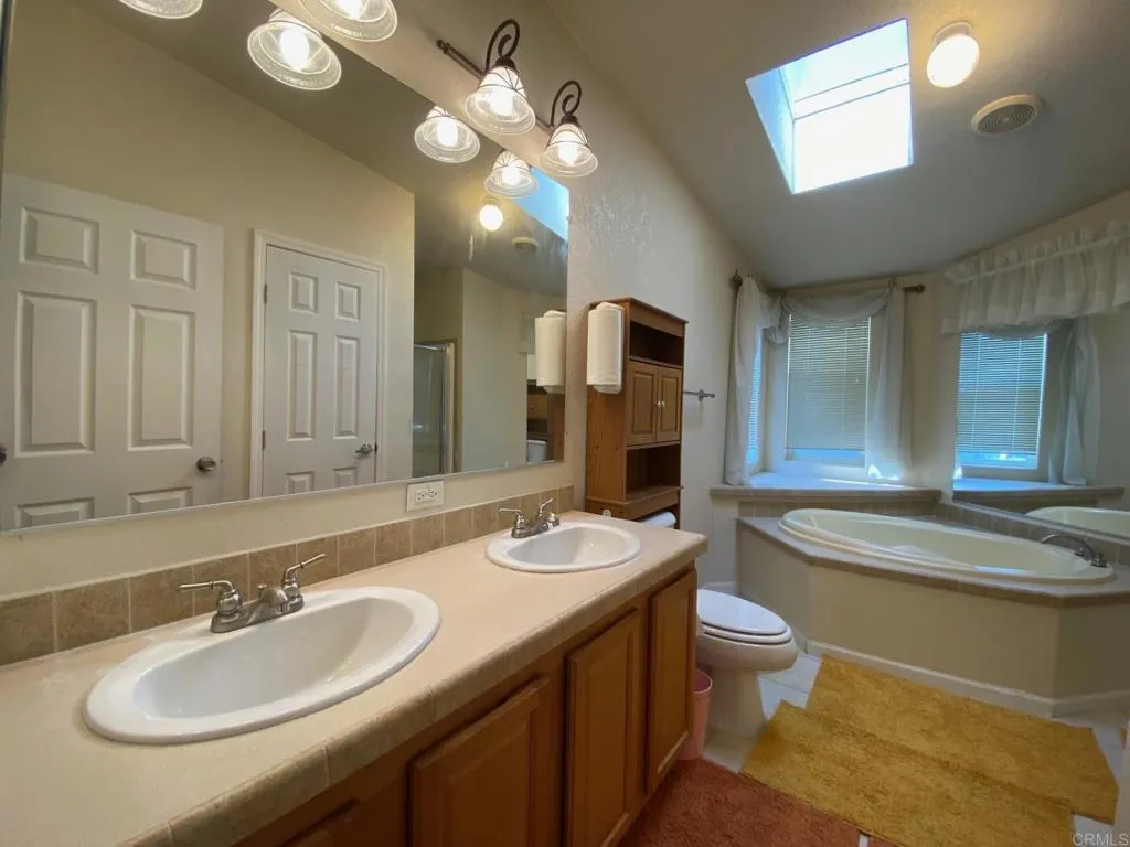 https://cdn.realtyfeed.com/cdn/127/306540532/7fa2a5460b6dcd3b2f2feabfcedefbdd.webp