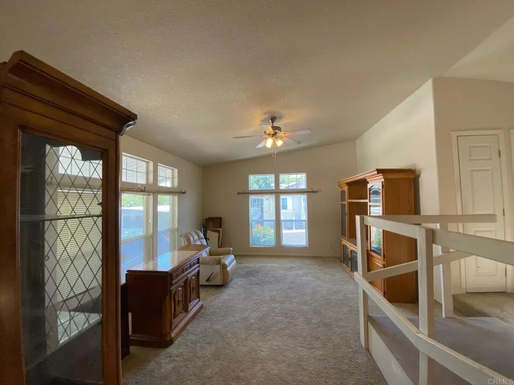 https://cdn.realtyfeed.com/cdn/127/306540532/b1ddbe2a829bc9b6cce28bc79070fa7c.webp