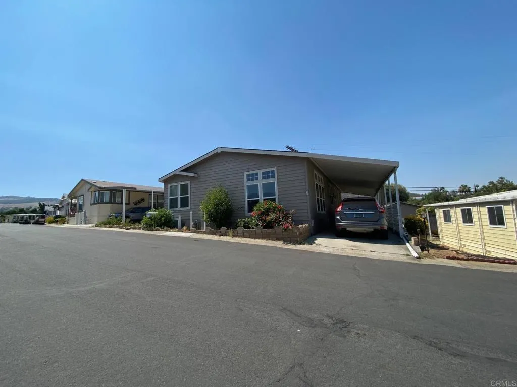 https://cdn.realtyfeed.com/cdn/127/306540532/e225b6711086fe34efd4fb747c99a299.webp