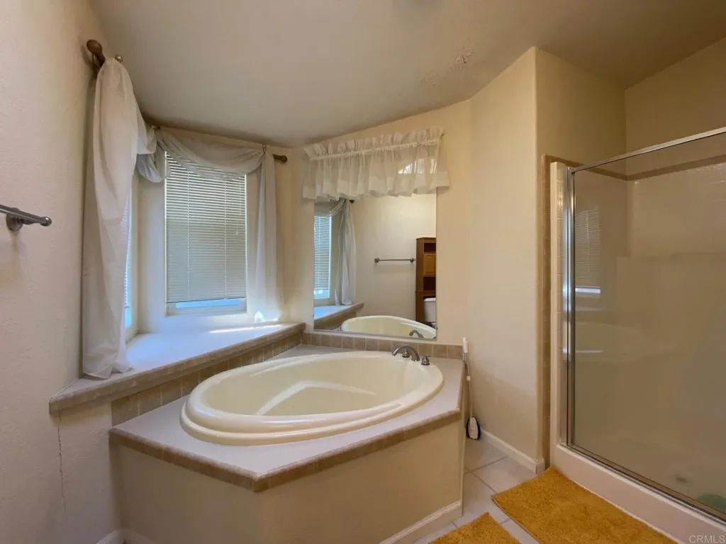 https://cdn.realtyfeed.com/cdn/127/306540532/ea834c48e937fe156e47ccf4a0422c98.webp