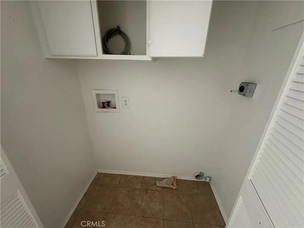 https://cdn.realtyfeed.com/cdn/127/306540542/68c42641f0babf12509695f65f5bd188.webp