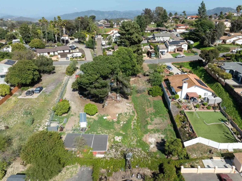 https://cdn.realtyfeed.com/cdn/127/306540624/f1ca4d2216b86335c2ba9365b342a4a3.webp