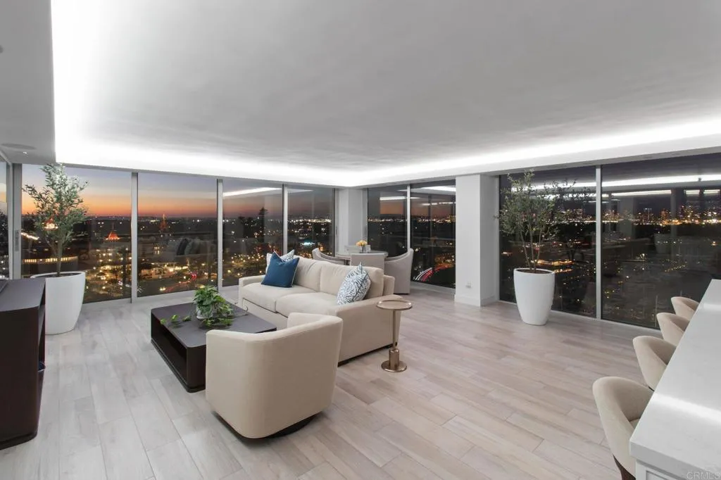 https://cdn.realtyfeed.com/cdn/127/306540630/53bf76a2beed05e0fe57c23029d4114a.webp