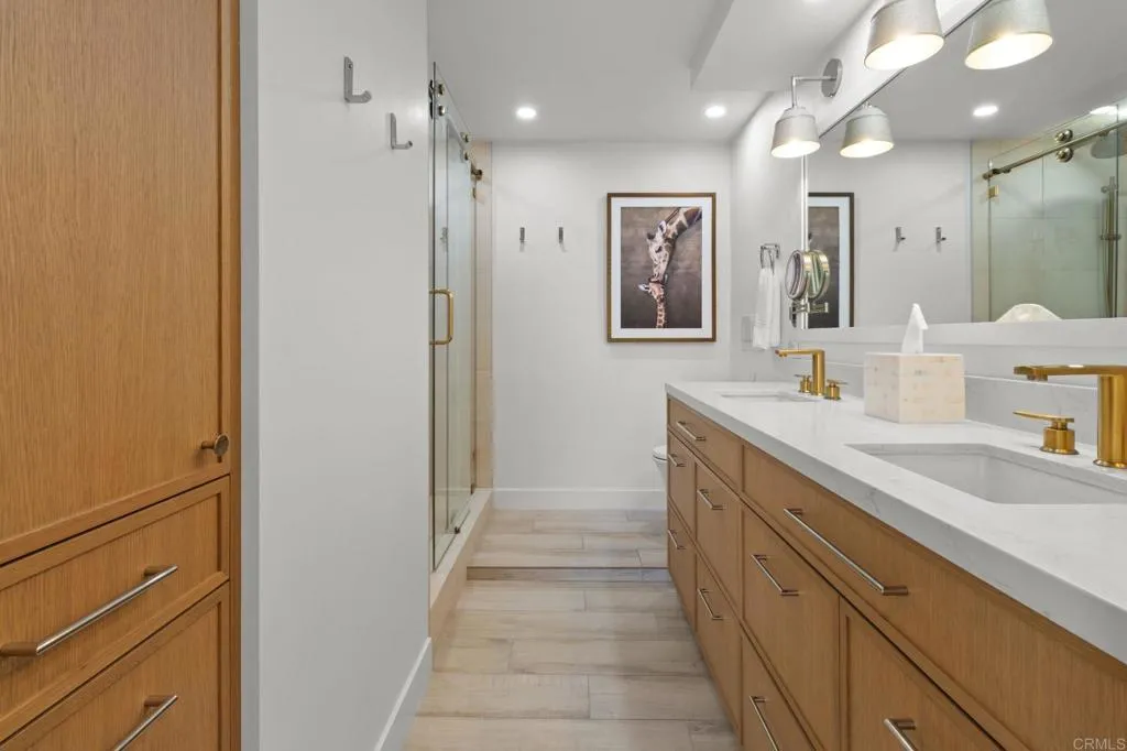 https://cdn.realtyfeed.com/cdn/127/306540630/698b970eed94f0007462abd56fe4c26f.webp