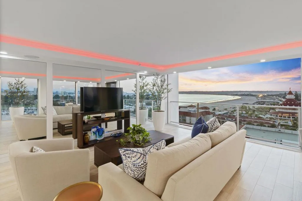 https://cdn.realtyfeed.com/cdn/127/306540630/705a719fbdeac95ba3bd3237c552f59e.webp