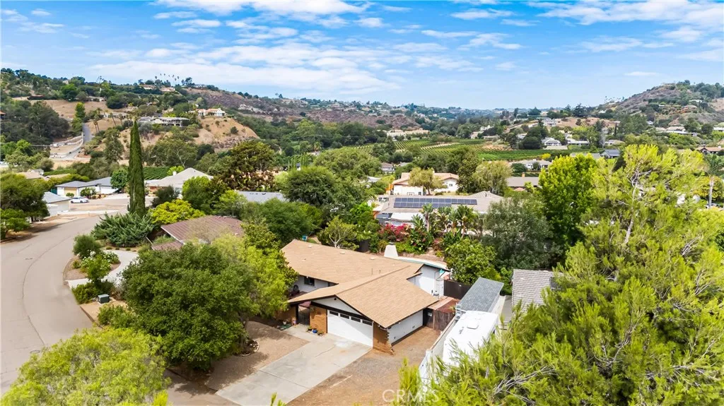 https://cdn.realtyfeed.com/cdn/127/306540710/92c9b62d85914a95d80cdadf3d20b536.webp