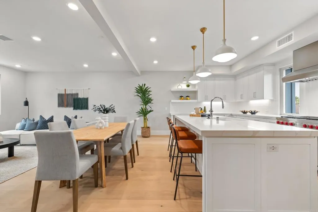 https://cdn.realtyfeed.com/cdn/127/306540724/0ba794adafcc810a064170935b2460de.webp