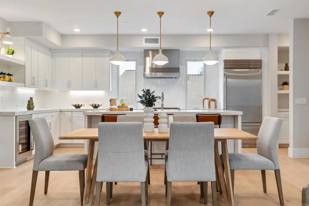 https://cdn.realtyfeed.com/cdn/127/306540724/34263c552595b7a26f6ce0ff413f6c97.webp