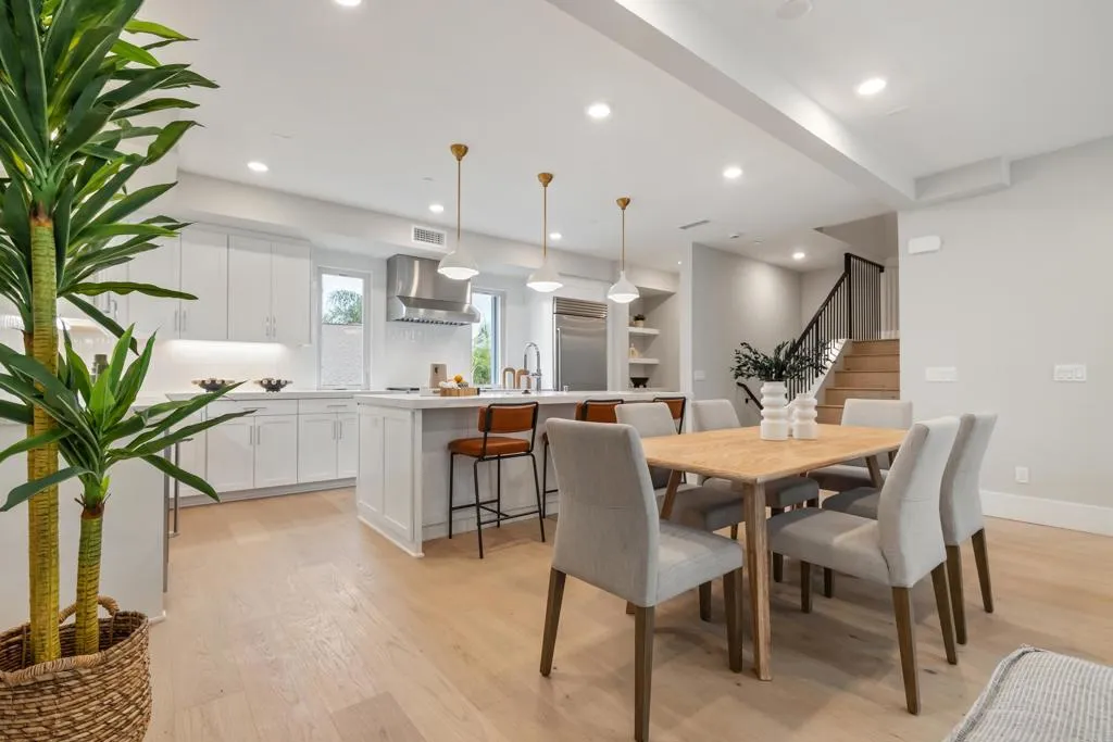 https://cdn.realtyfeed.com/cdn/127/306540724/f7f9749b75faafc21972351b57a824b1.webp