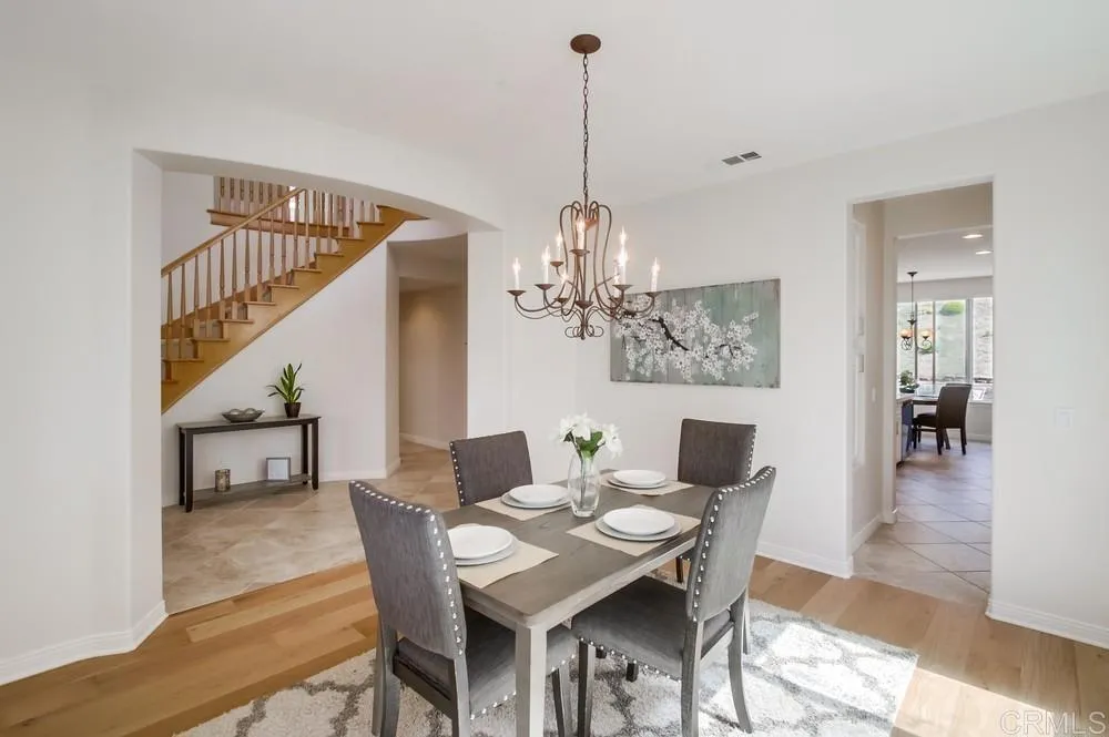 https://cdn.realtyfeed.com/cdn/127/306540749/2212af8ce7b195c2a96e307f8a49be3a.webp