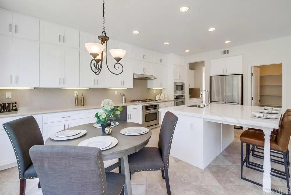 https://cdn.realtyfeed.com/cdn/127/306540749/c0d0a3423006ce34d29d1f270b040e9c.webp