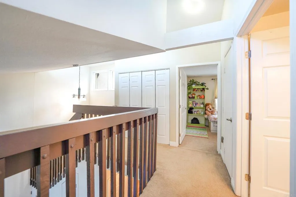 https://cdn.realtyfeed.com/cdn/127/306540778/12c5d2d5a37b5d502e3dce2d3a421218.webp