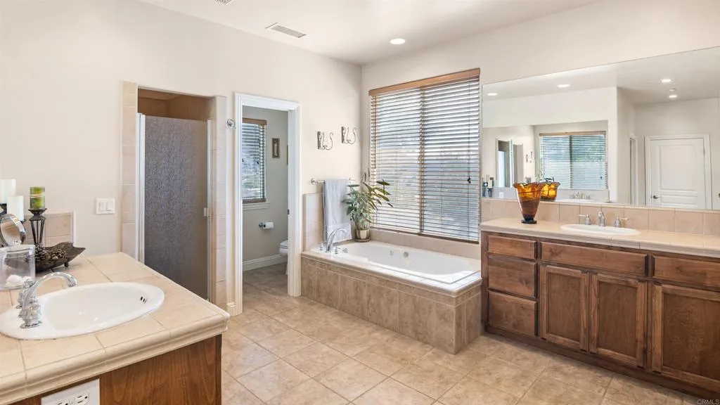 https://cdn.realtyfeed.com/cdn/127/306540808/5773867f164ac68d23e1e77d75f17d3f.webp
