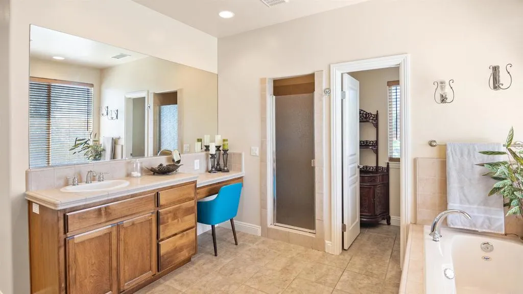 https://cdn.realtyfeed.com/cdn/127/306540808/e1c3146adc20c9e4c82306e956bbdfb1.webp