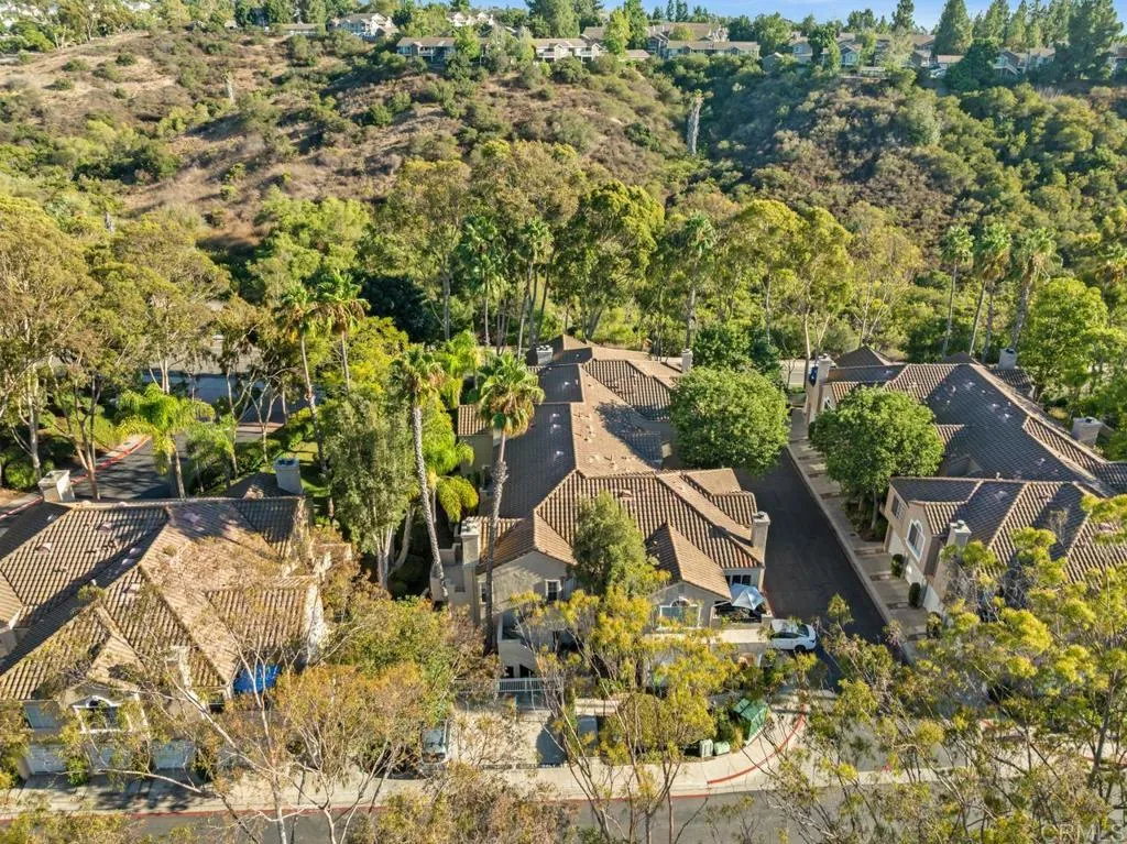 https://cdn.realtyfeed.com/cdn/127/306540818/b112610bdf9584558dfeebcd0a6f9bb0.webp