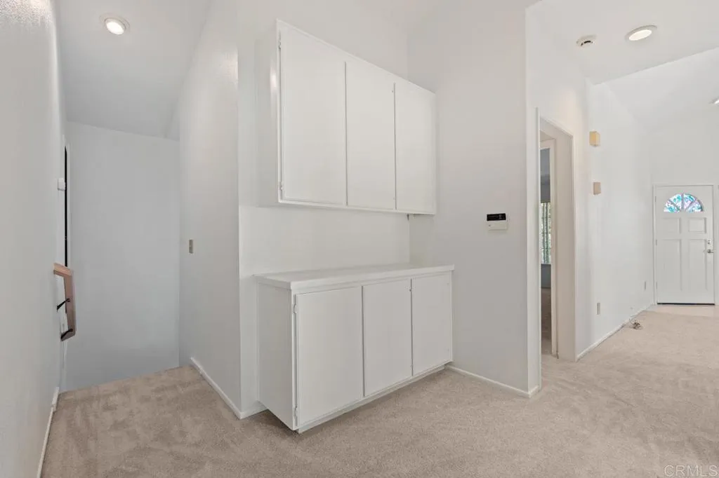 https://cdn.realtyfeed.com/cdn/127/306540818/ed69cf95f6ca8cdd7c1a14845b00ff51.webp