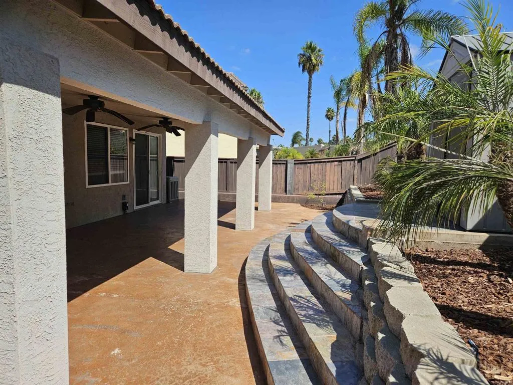 https://cdn.realtyfeed.com/cdn/127/306540827/3caa3ecd15c74f79a3f1dfc32719fceb.webp