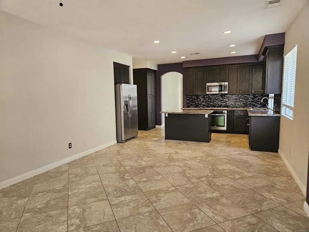 https://cdn.realtyfeed.com/cdn/127/306540827/b76b3e0151a2b54c73f24987fcbbc4b3.webp