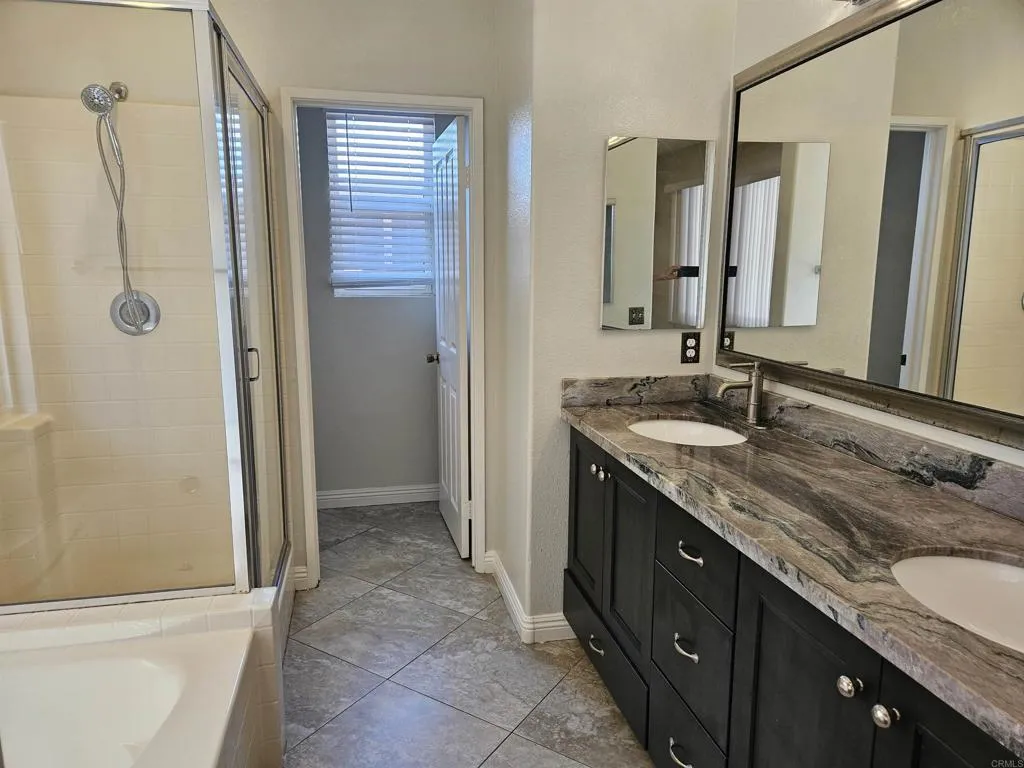 https://cdn.realtyfeed.com/cdn/127/306540827/c7c75bcdf24fe5b89e2c39adeafaa8da.webp