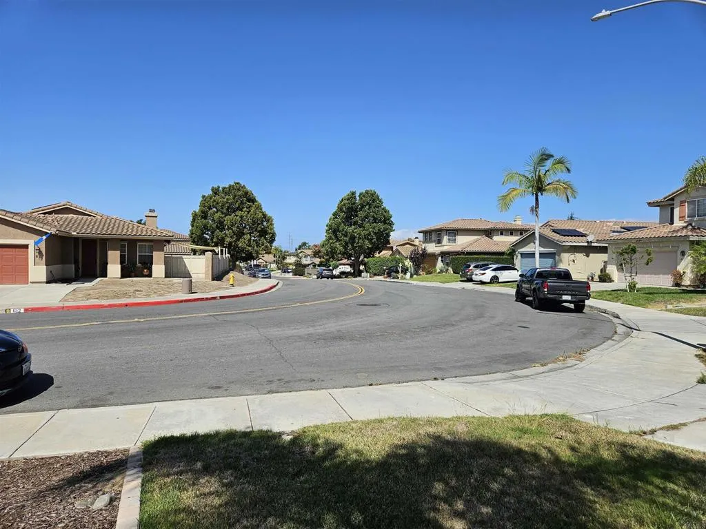 https://cdn.realtyfeed.com/cdn/127/306540827/f6ecc7615e7a72a850120a3ca7cba627.webp