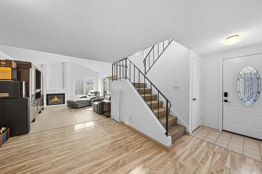 https://cdn.realtyfeed.com/cdn/127/306540922/703a3804dc82bfeea4cde7e912fa6c00.webp