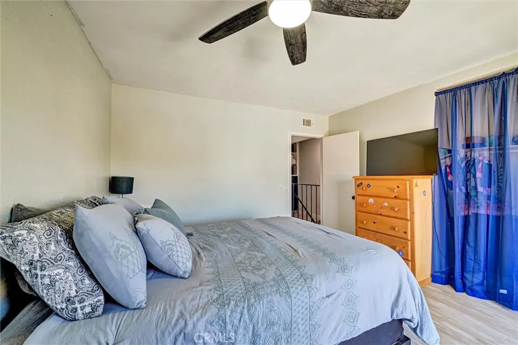 https://cdn.realtyfeed.com/cdn/127/306540929/b66d2e7686c66cb9528257f0ae9c06e6.webp