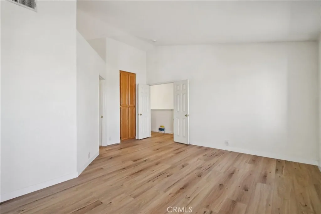 https://cdn.realtyfeed.com/cdn/127/306541016/89abe33179198de669b0ce04976a687b.webp