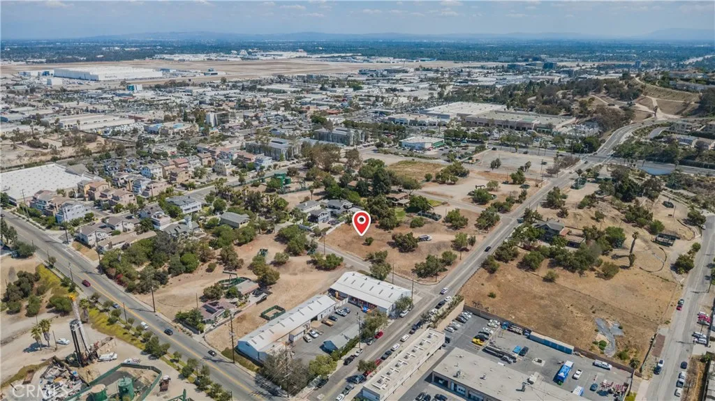 2430 Gaviota, Signal Hill, CA 90755 - Photo 4 of 10, Signal Hill, CA
