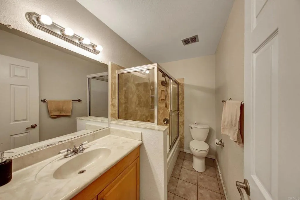 Photo #16: NDP2508949 Listing: Photo #16