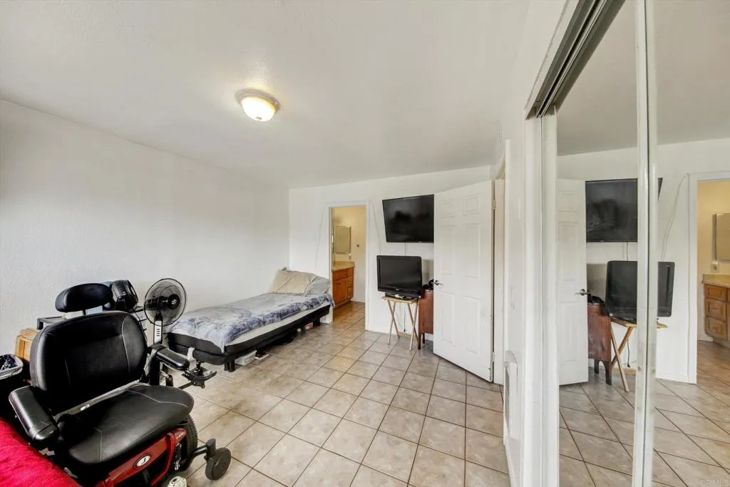 Photo #8: NDP2508949 Listing: Photo #8