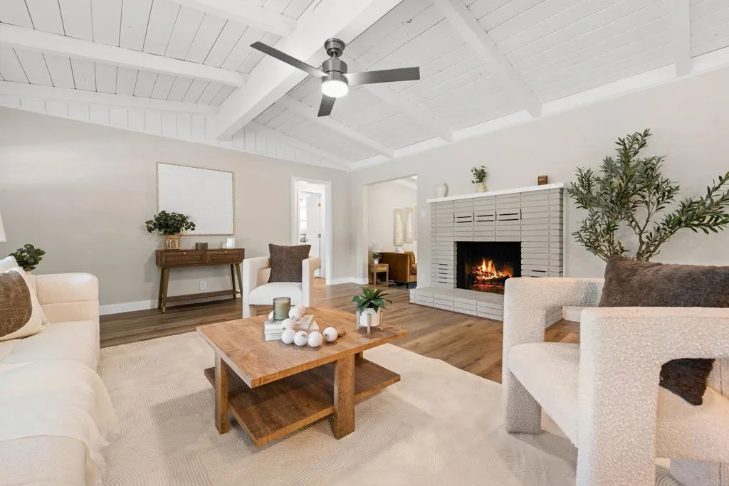 https://cdn.realtyfeed.com/cdn/127/306541277/50ee20bb22605c6ff87b2dd66b0c68e4.webp