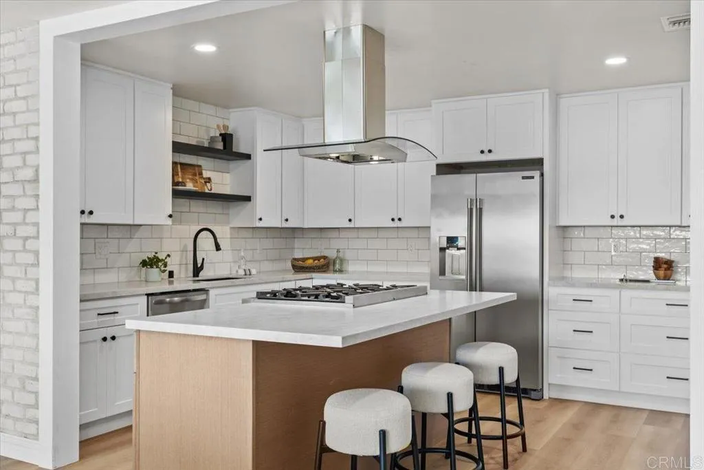https://cdn.realtyfeed.com/cdn/127/306541427/53ef7231b3b1fab6d0c1b734fb2d6176.webp