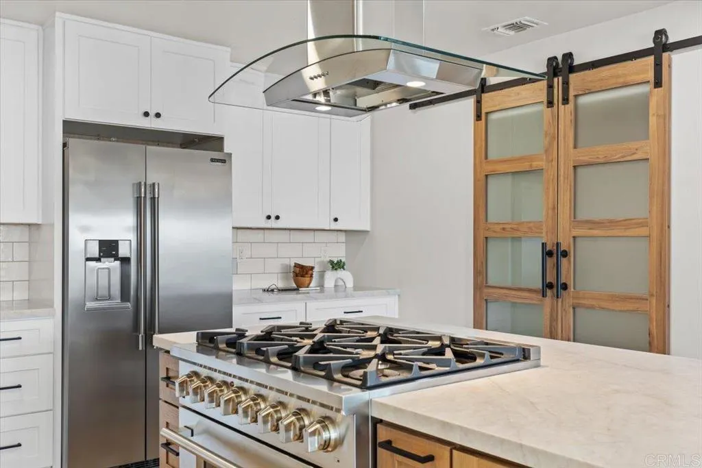 https://cdn.realtyfeed.com/cdn/127/306541427/6ab6ee63c7f7faff619faae671d03c2c.webp