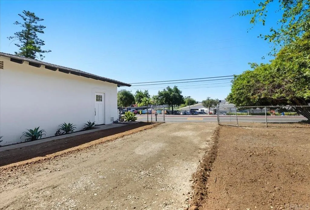 https://cdn.realtyfeed.com/cdn/127/306541427/c6816b2bdbd92c67c009a4c02a6d0386.webp