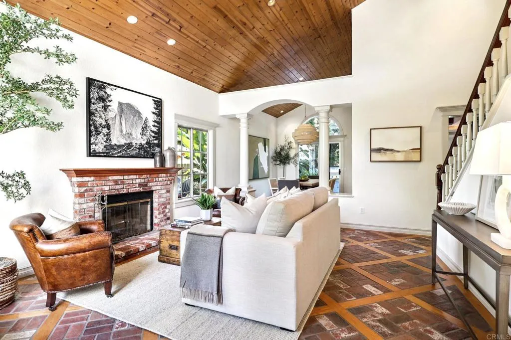 https://cdn.realtyfeed.com/cdn/127/306541450/cd69da8467b7793ba46bd4e36c60d4d2.webp