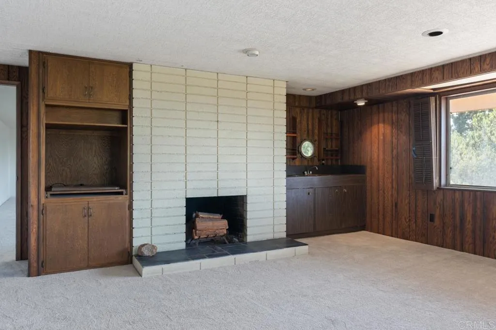 https://cdn.realtyfeed.com/cdn/127/306541495/45e3cc2a0039853a9d7a8e6b60870e4f.webp