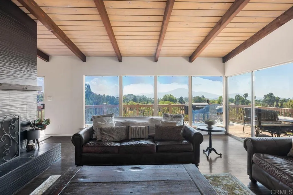 https://cdn.realtyfeed.com/cdn/127/306541495/4dac0c323bd46f3a16d65a0a332eea32.webp