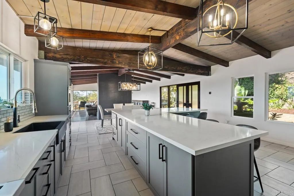 https://cdn.realtyfeed.com/cdn/127/306541495/9ccf43ed2934208087fdea84f722bb04.webp