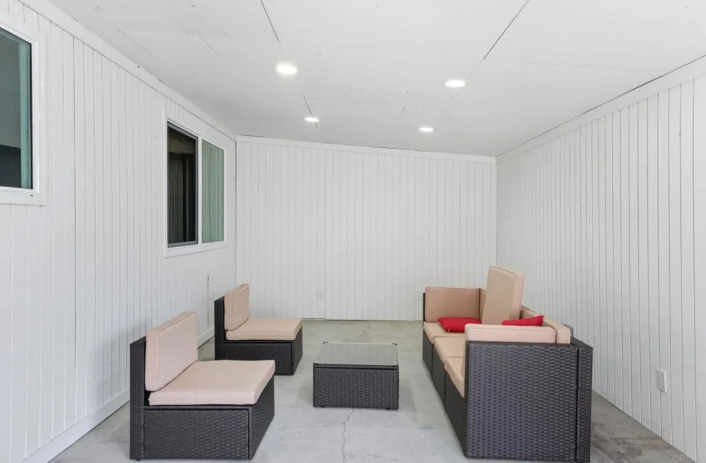 https://cdn.realtyfeed.com/cdn/127/306541502/f0682a7966a5b3b5c0b9144644d0ee99.webp