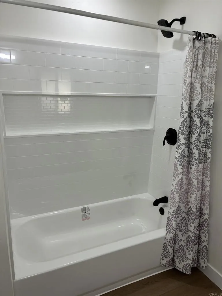 https://cdn.realtyfeed.com/cdn/127/306541579/00989aa74f8ea09d019f9b4b8d0c3f56.webp