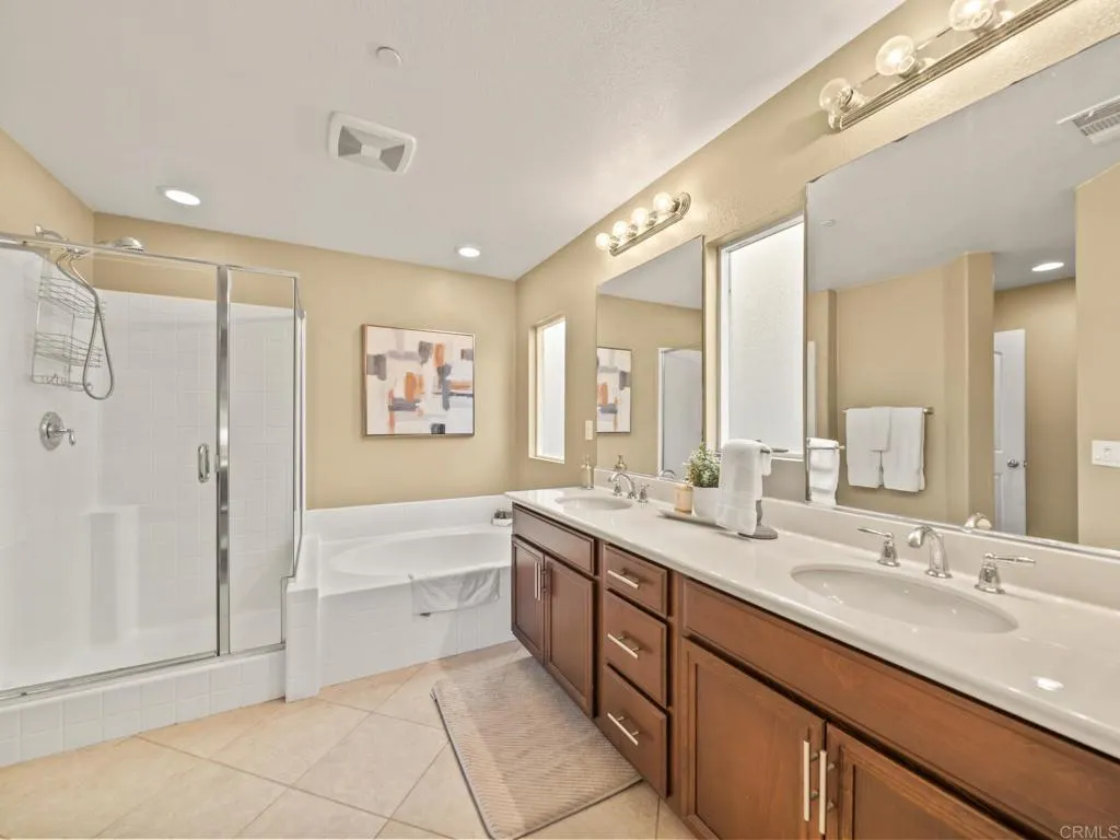 https://cdn.realtyfeed.com/cdn/127/306541588/4ecafb1a9334fd13ab4f19e5d66c8399.webp