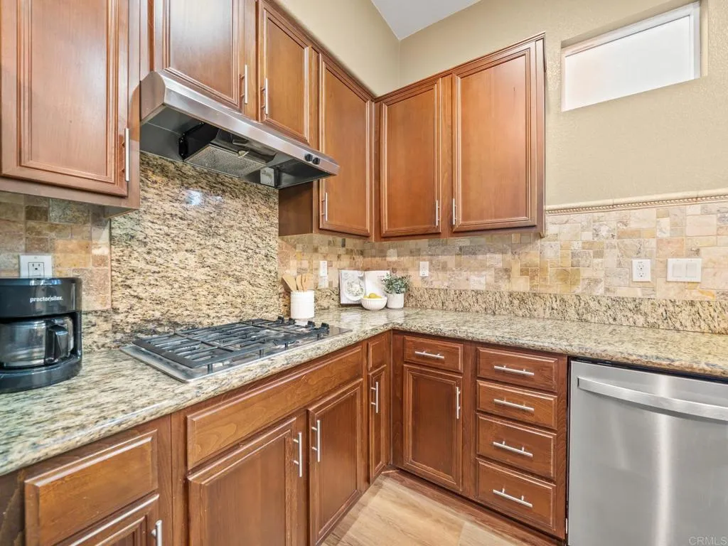 https://cdn.realtyfeed.com/cdn/127/306541588/ec8187c5fd954569f8cc60f38d5bd9a3.webp
